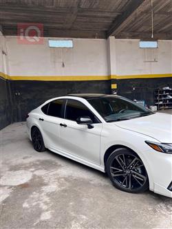 تۆیۆتا کامری